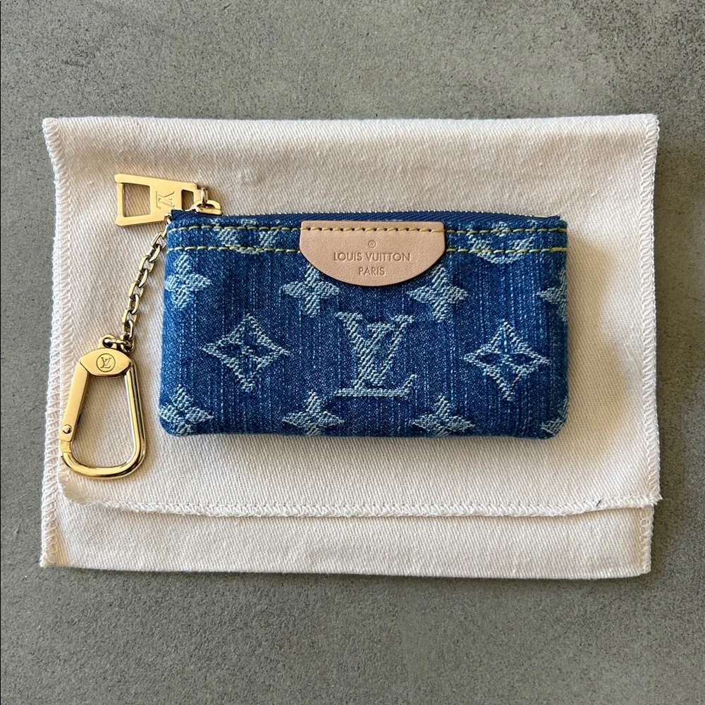 🖤 New! Limited Edition! Louis Vuitton Denim Key Pouch